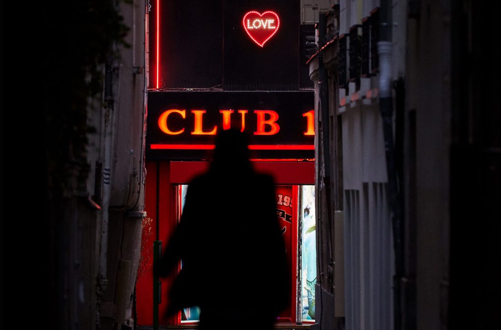 Prostituées à Saint-Denis – Tarifs et meilleurs quartiers