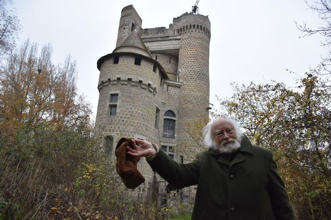 Escort à Pont-du-Château dans le Puy-de-Dôme  Où trouver des escort ?