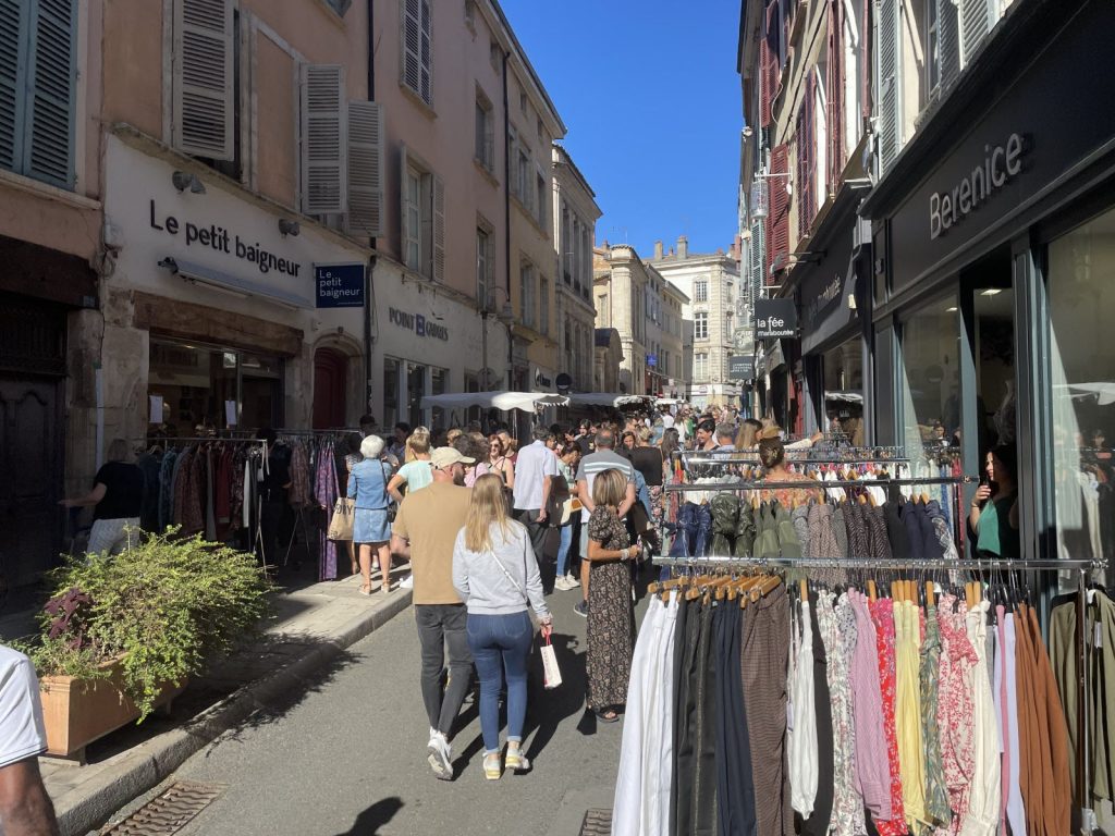 Escorts à Mâcon – Tarifs et meilleures rues pour les dénicher